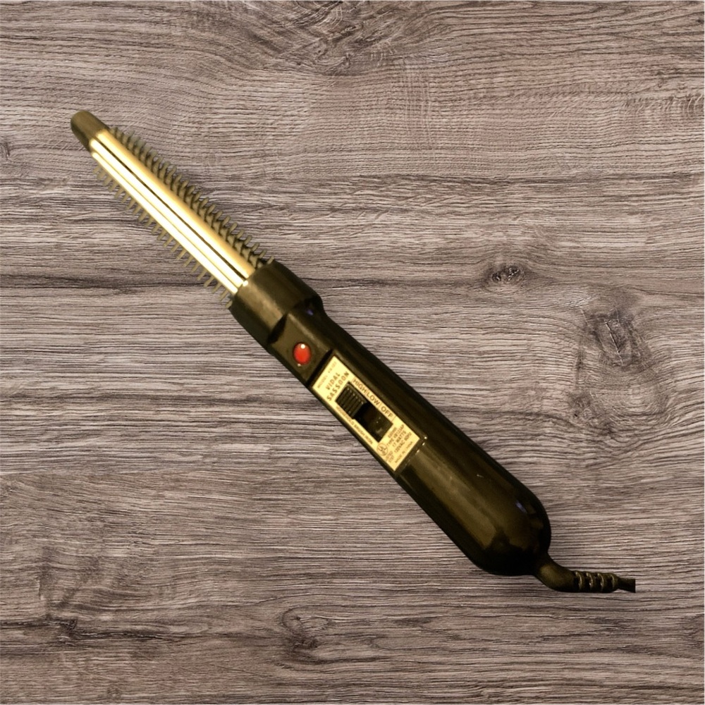 Vidal Sassoon black and silver hot curling iron extra long cord three settings